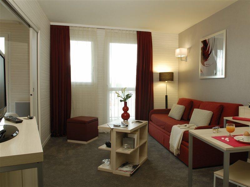 Aparthotel Adagio Paris Montrouge Esterno foto