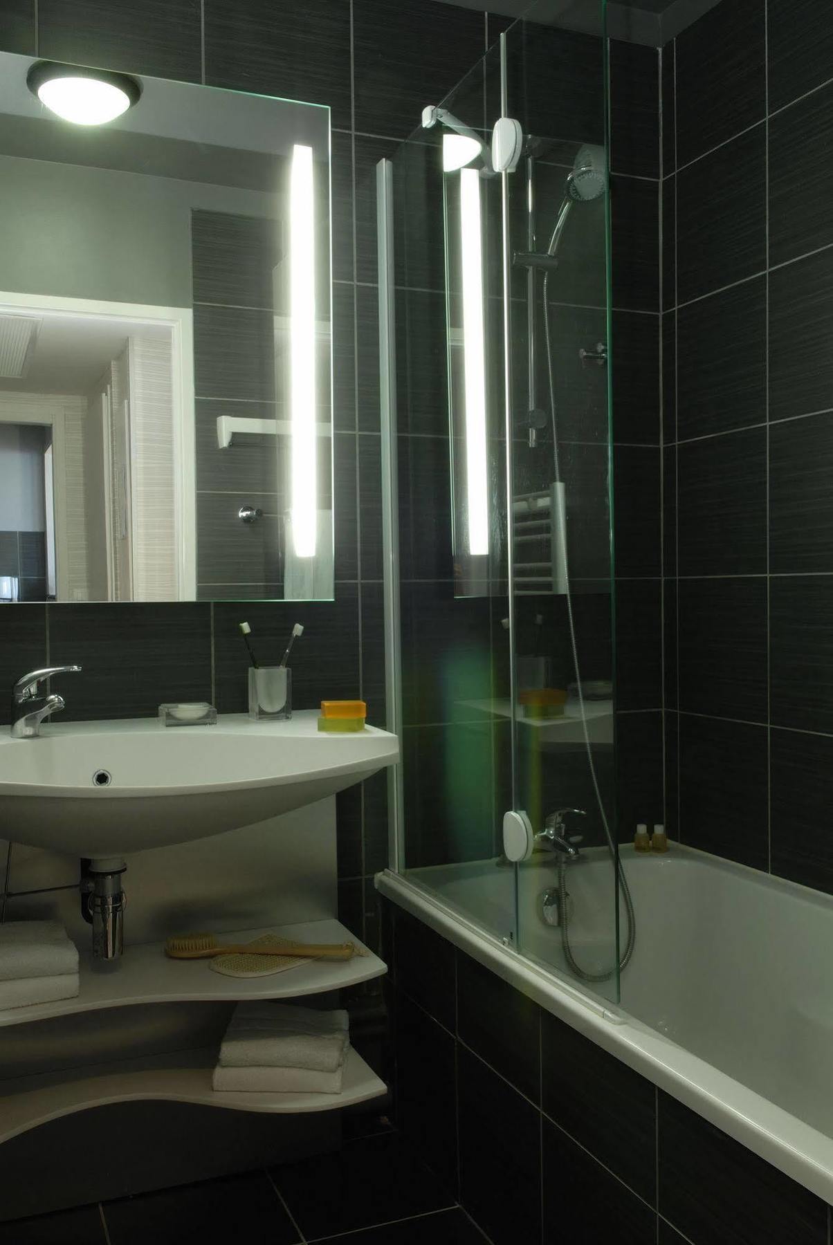Aparthotel Adagio Paris Montrouge Esterno foto